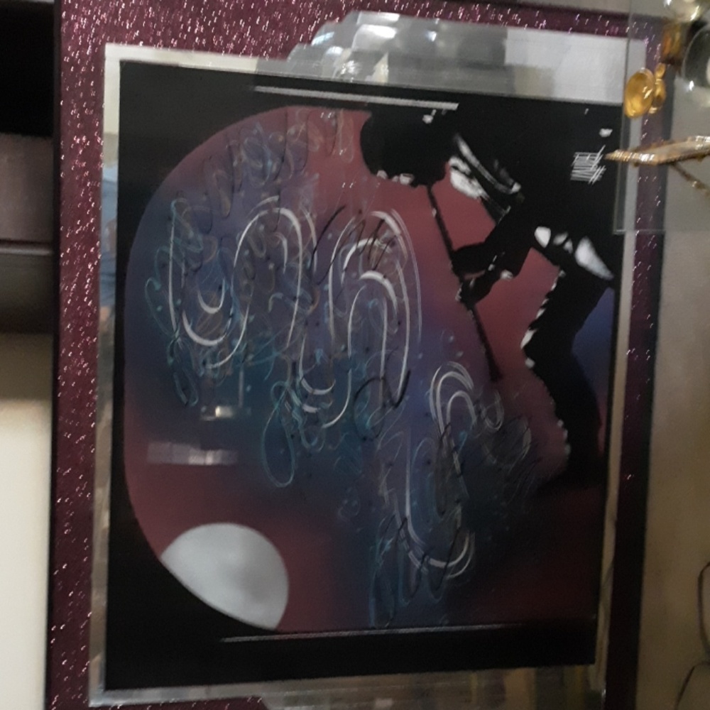 Large fancy picture.